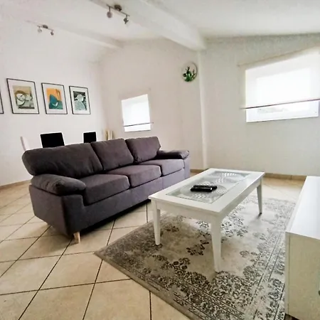 Eli 2 Apartment *