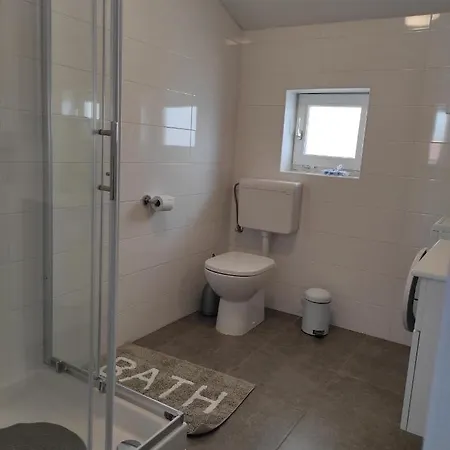 Apartment Eli 2 *