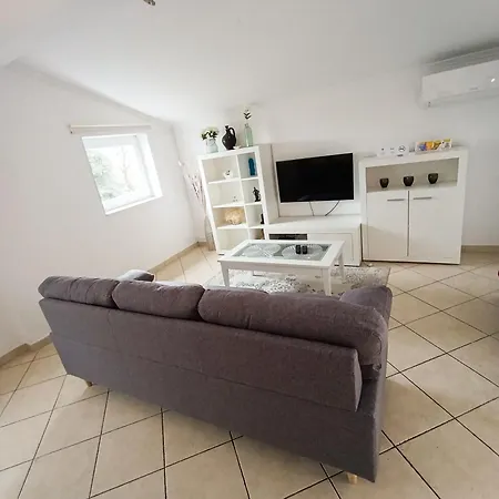 Eli 2 Apartamento *